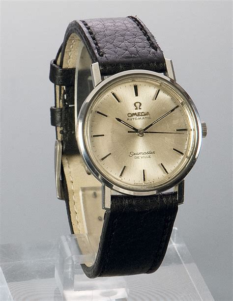 Omega De ville automatico in acciaio stile Curvex, circa anni '70